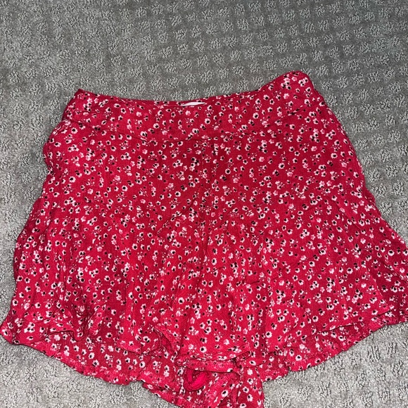 Princess Polly Floral Skort - Picture 3 of 3